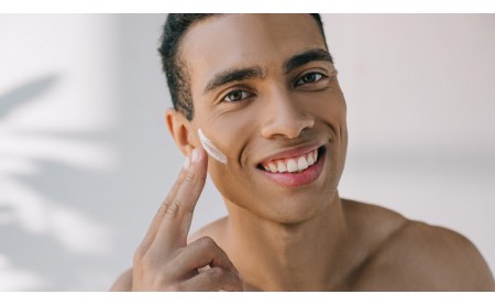 Jak dbać o męską cerę, czyli pielęgnacja twarzy dla mężczyzn